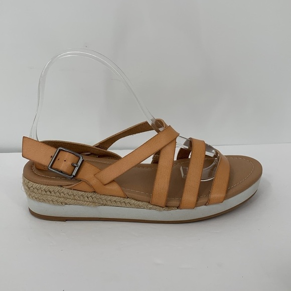 Torrid strappy espadrille wedge sandals shoe tan gladiator 9 WW Extra Wide XW - Picture 1 of 6